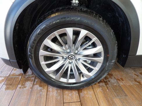 Certified 2025 MAZDA CX-90 3.3 Turbo w/ Preferred Package image 10