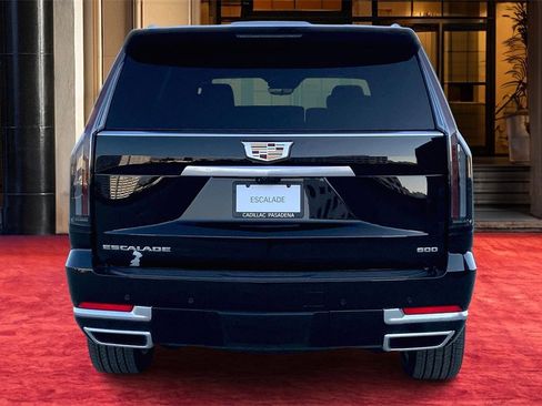 New 2026 Cadillac Escalade Luxury image 5