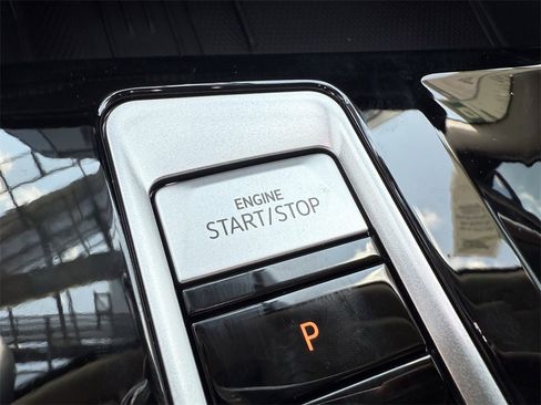 New 2026 Volkswagen Atlas SE image 20