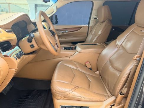 Used 2015 Cadillac Escalade ESV Platinum AWD/4WD image 12