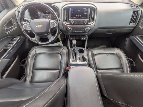 Used 2022 Chevrolet Colorado Z71 w/ Z71 Midnight Edition RWD image 14