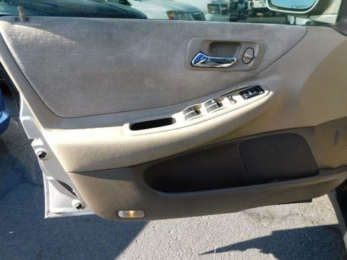 Used 1999 Honda Accord LX image 11