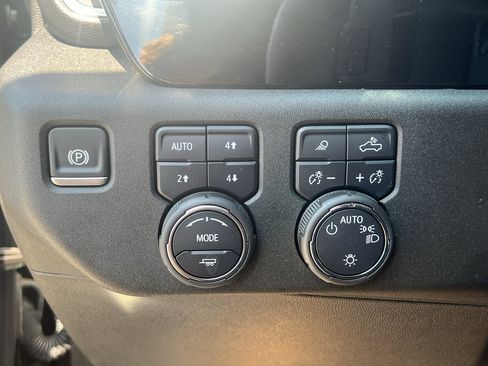 Used 2025 Chevrolet Silverado 1500 LT w/ All Star Edition Plus AWD/4WD image 14
