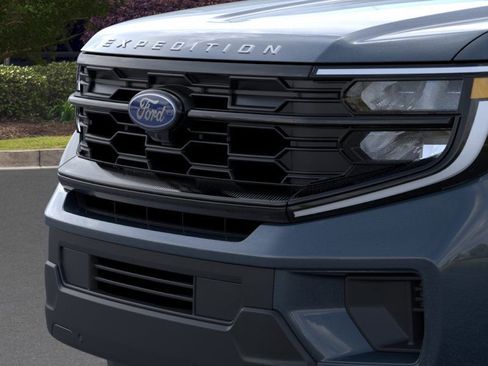 New 2026 Ford Expedition Active image 40