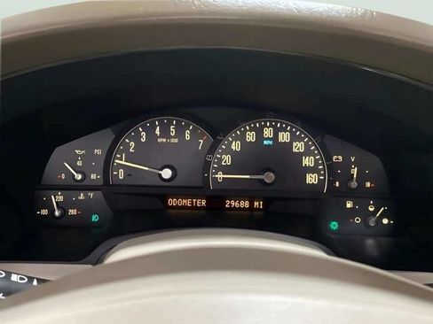 Used 2005 Cadillac XLR RWD image 21