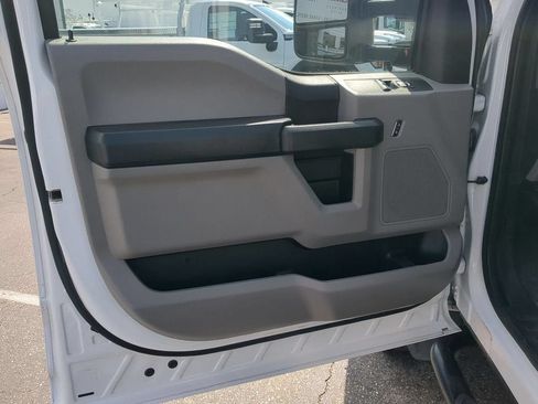 Used 2020 Ford F550 2WD Regular Cab Super Duty image 22