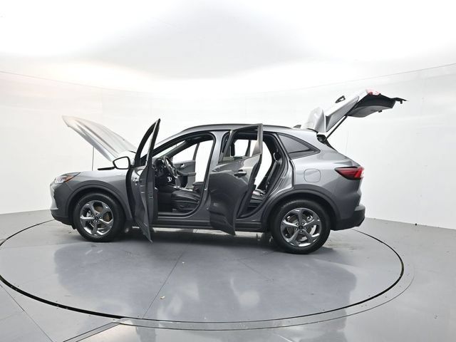 Used 2025 Ford Escape ST-Line FWD image 57