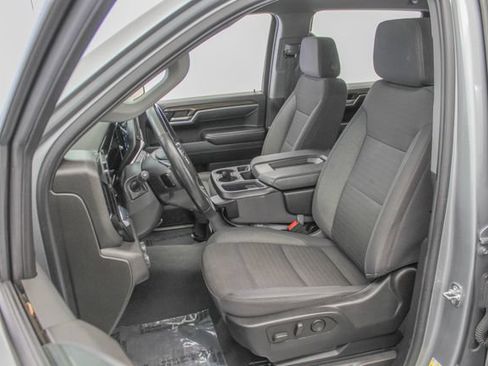 Used 2025 Chevrolet Silverado 1500 LT AWD/4WD image 16