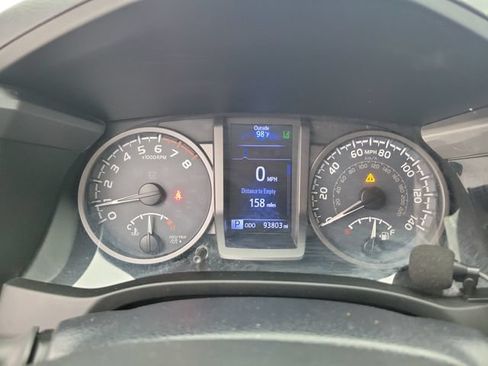 Used 2018 Toyota Tacoma TRD Sport w/ Technology Package RWD image 22