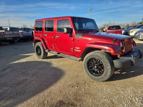 Used 2013 Jeep Wrangler Unlimited Sahara w/ Connectivity Group image 1