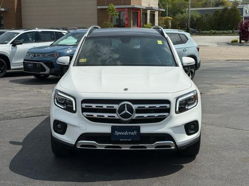 Used 2023 Mercedes-Benz GLB 250 4MATIC image 2