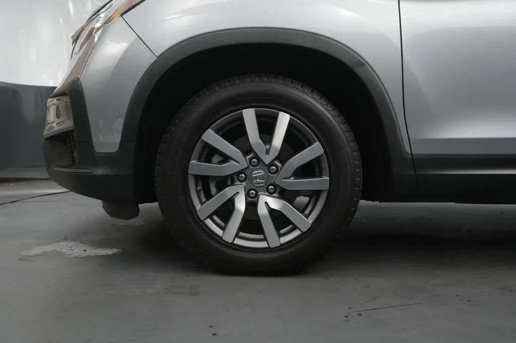 Used 2020 Honda Pilot EX image 9