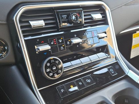 New 2026 Nissan Armada SL w/ Captain's Chari Seat Package image 30