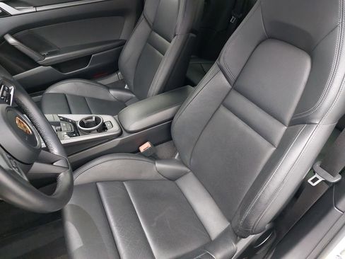 Certified 2021 Porsche 911 Carrera image 5