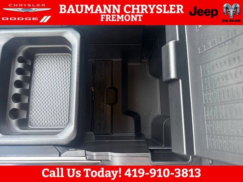 Used 2025 RAM 1500 Big Horn AWD/4WD image 25