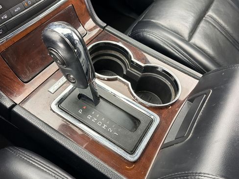 Used 2017 Lincoln Navigator Select RWD image 28