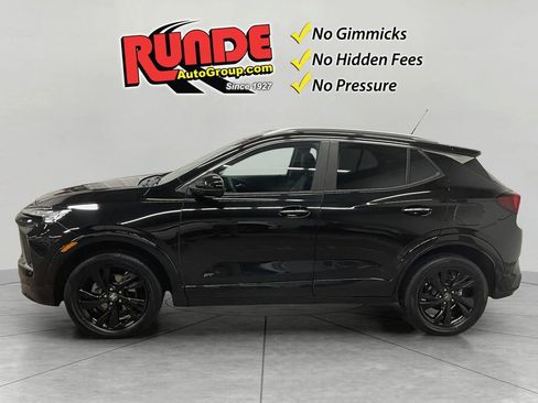 Used 2025 Buick Encore GX Sport Touring AWD/4WD image 2