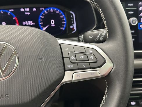 Used 2022 Volkswagen Taos SEL w/ Panoramic Sunroof Package AWD/4WD image 20