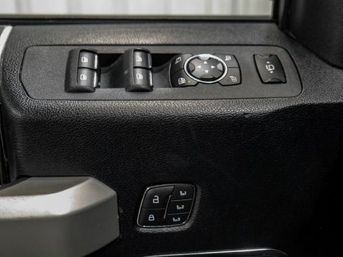 Used 2020 Ford F250 Lariat w/ Lariat Value Package AWD/4WD image 40