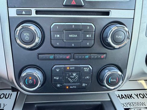 Used 2015 Ford Expedition EL XLT w/ Equipment Group 202A AWD/4WD image 21