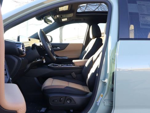 New 2026 Chevrolet Equinox ACTIV w/ Convenience Package III image 15