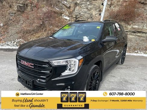 Used 2024 GMC Terrain SLT w/ Elevation Edition image 1