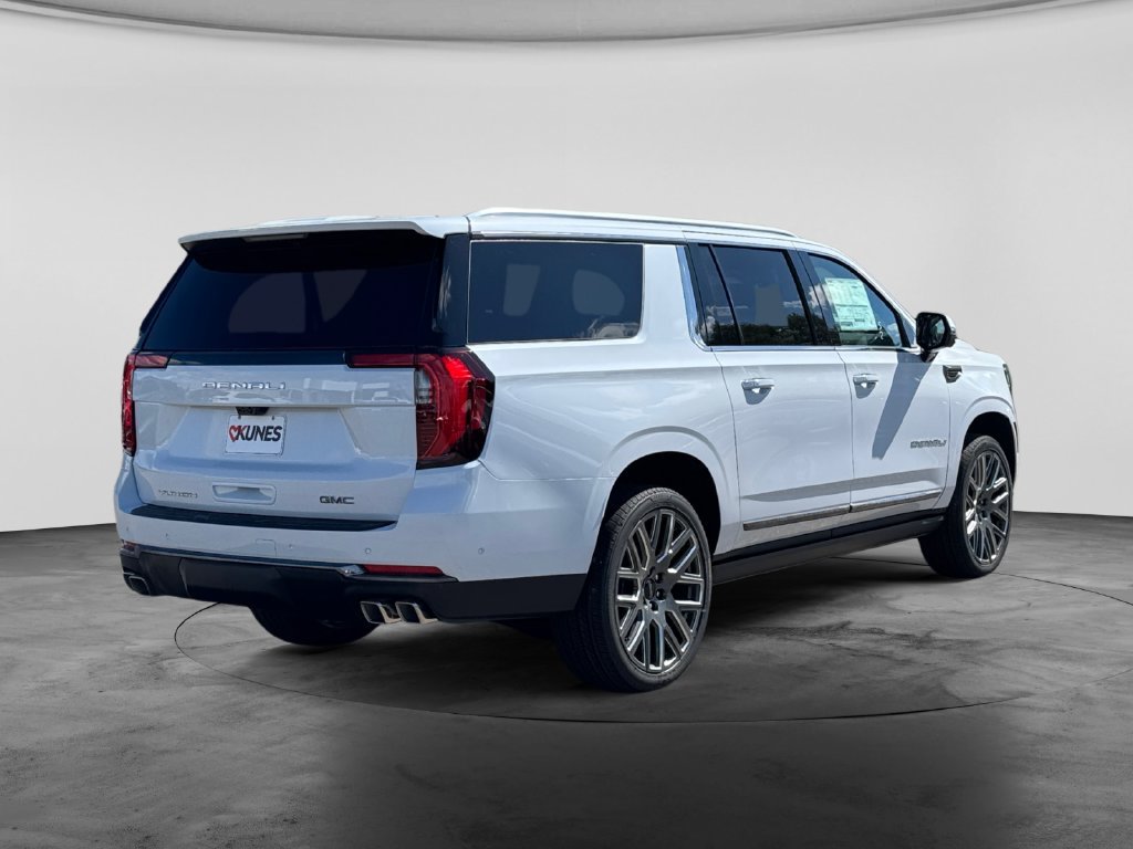 New 2026 GMC Yukon XL Denali Ultimate AWD/4WD image 8
