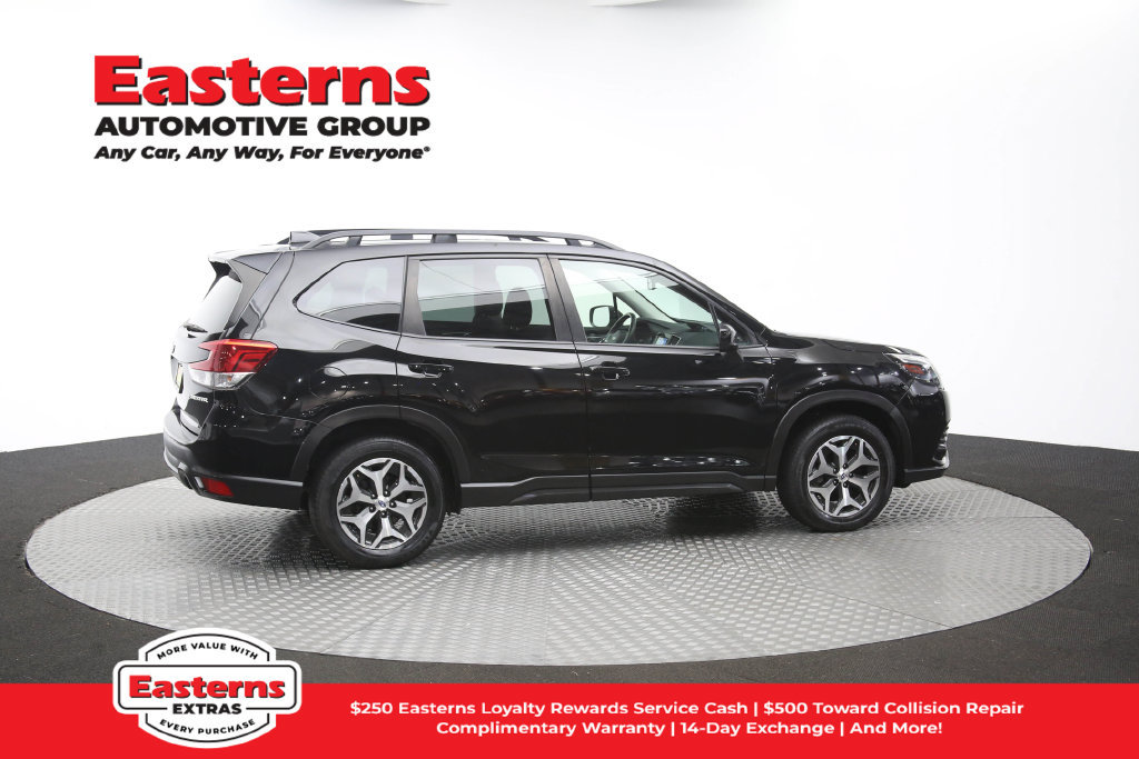 Used 2022 Subaru Forester Premium AWD/4WD image 48