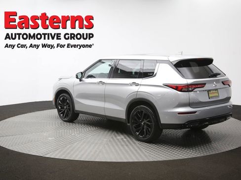 Used 2022 Mitsubishi Outlander SE FWD image 63