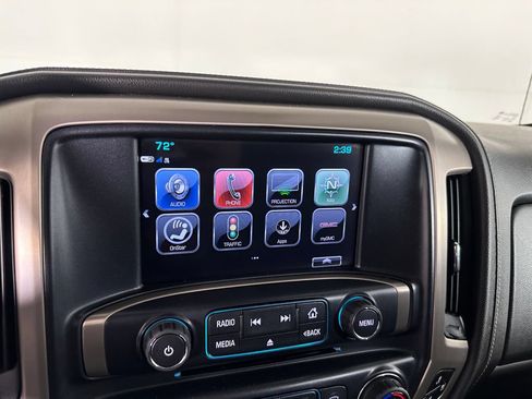 Used 2019 GMC Sierra 2500 Denali w/ Duramax Plus Package AWD/4WD image 15