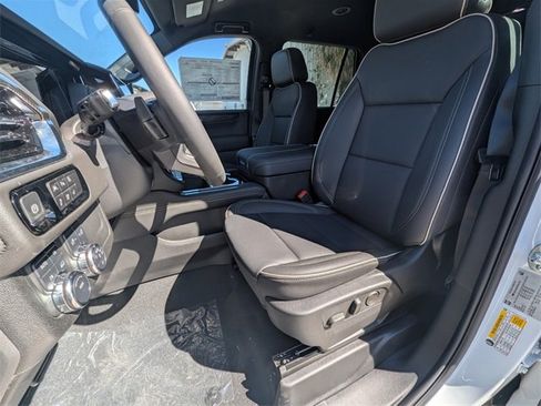 New 2025 GMC Yukon Elevation image 5