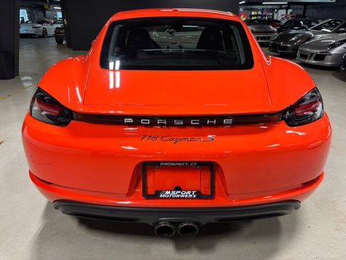 Used 2018 Porsche 718 Cayman S RWD image 4