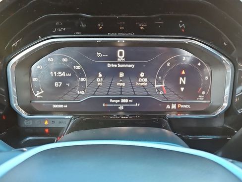 Used 2025 GMC Sierra 1500 SLT image 11