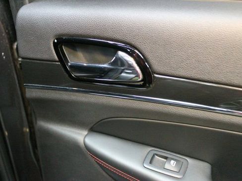 Used 2019 Jeep Grand Cherokee Trailhawk w/ Trailhawk Luxury Group image 13