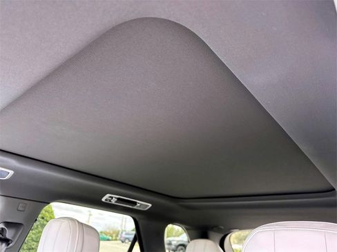 New 2026 Land Rover Range Rover Sport SE image 19