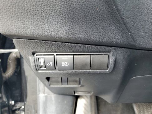 Used 2022 Toyota Corolla Cross LE image 15