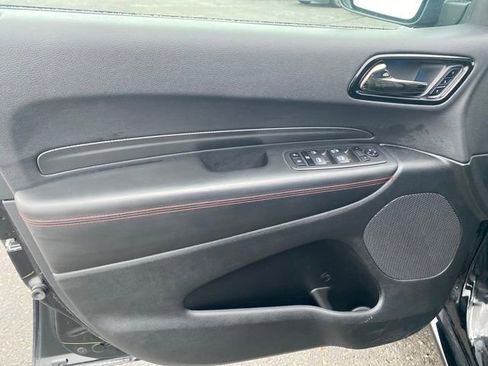 Used 2024 Dodge Durango GT image 18