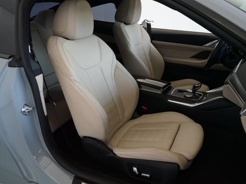 Used 2022 BMW M440i Coupe w/ Premium Package RWD image 4