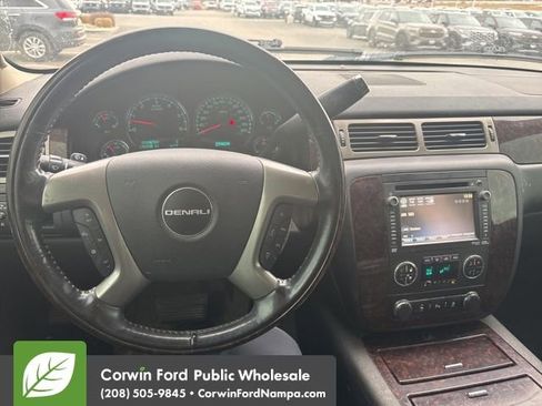 Used 2012 GMC Yukon XL Denali image 13