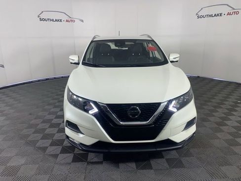 Certified 2022 Nissan Rogue Sport SV w/ Technology Package image 2