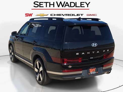Used 2025 Hyundai Santa Fe Limited FWD image 6