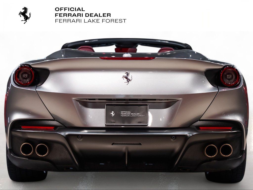 Used 2022 Ferrari Portofino M RWD image 11