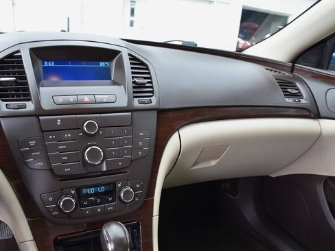 Used 2011 Buick Regal CXL FWD image 19