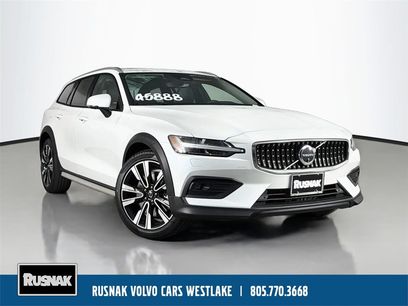 Certified 2025 Volvo V60 B5 Cross Country Ultra