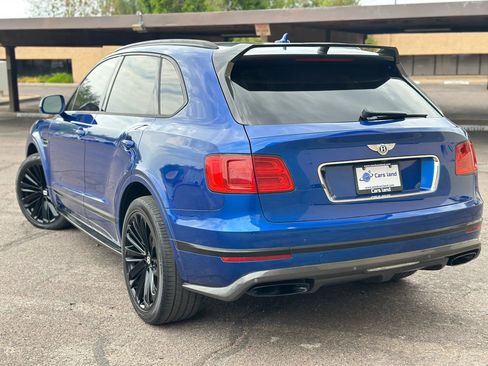 Used 2017 Bentley Bentayga AWD/4WD image 5