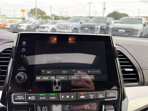 Used 2018 Honda Odyssey Elite image 30