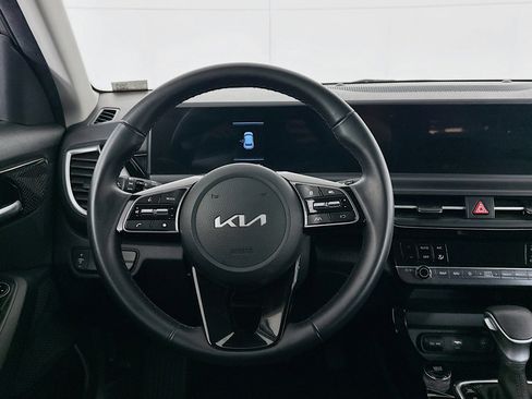 Used 2025 Kia Seltos S FWD image 18