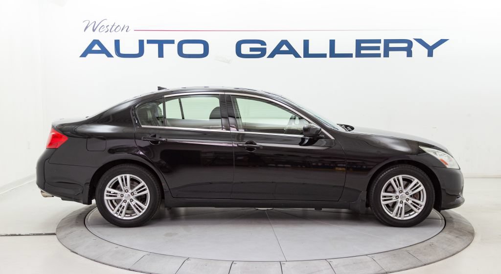 Used 2013 INFINITI G37 x Sedan w/ Premium Pkg AWD/4WD image 6