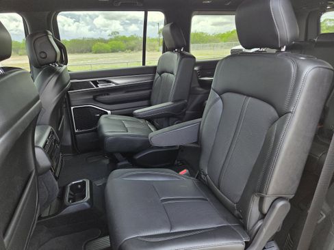 New 2026 Jeep Grand Wagoneer Limited w/ Premium Group II AWD/4WD image 24