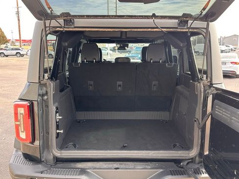 Used 2023 Ford Bronco Badlands image 17